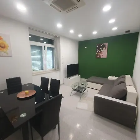 Apartman Group Oasis *